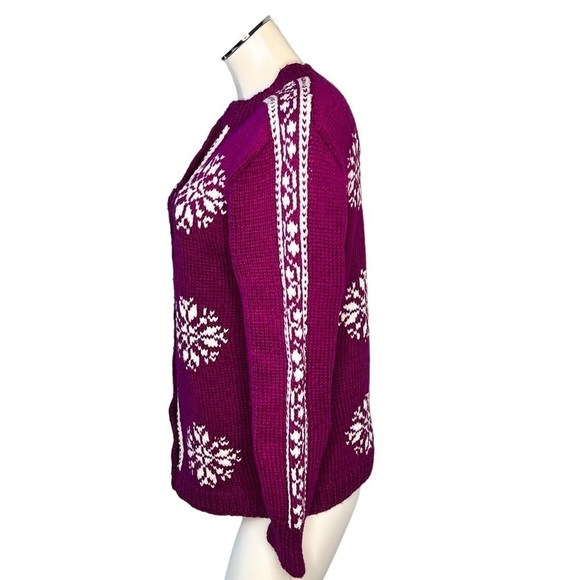 HAND-KNIT Vintage Snowflake Cardigan Sweater Magenta Purple Women's Size S - Picture 4 of 15